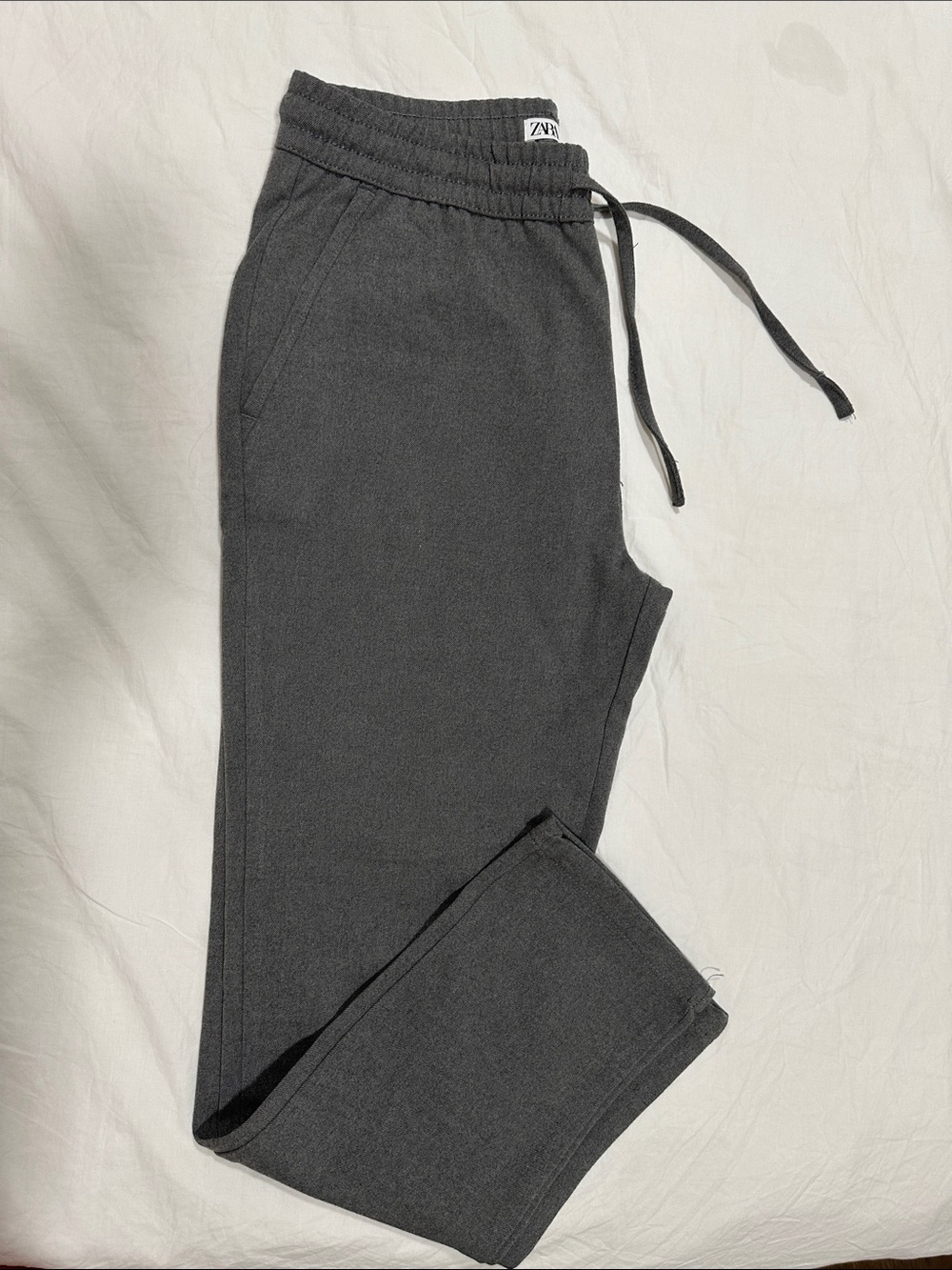 Zara Men's Charcoal Gray Drawstring Joggers